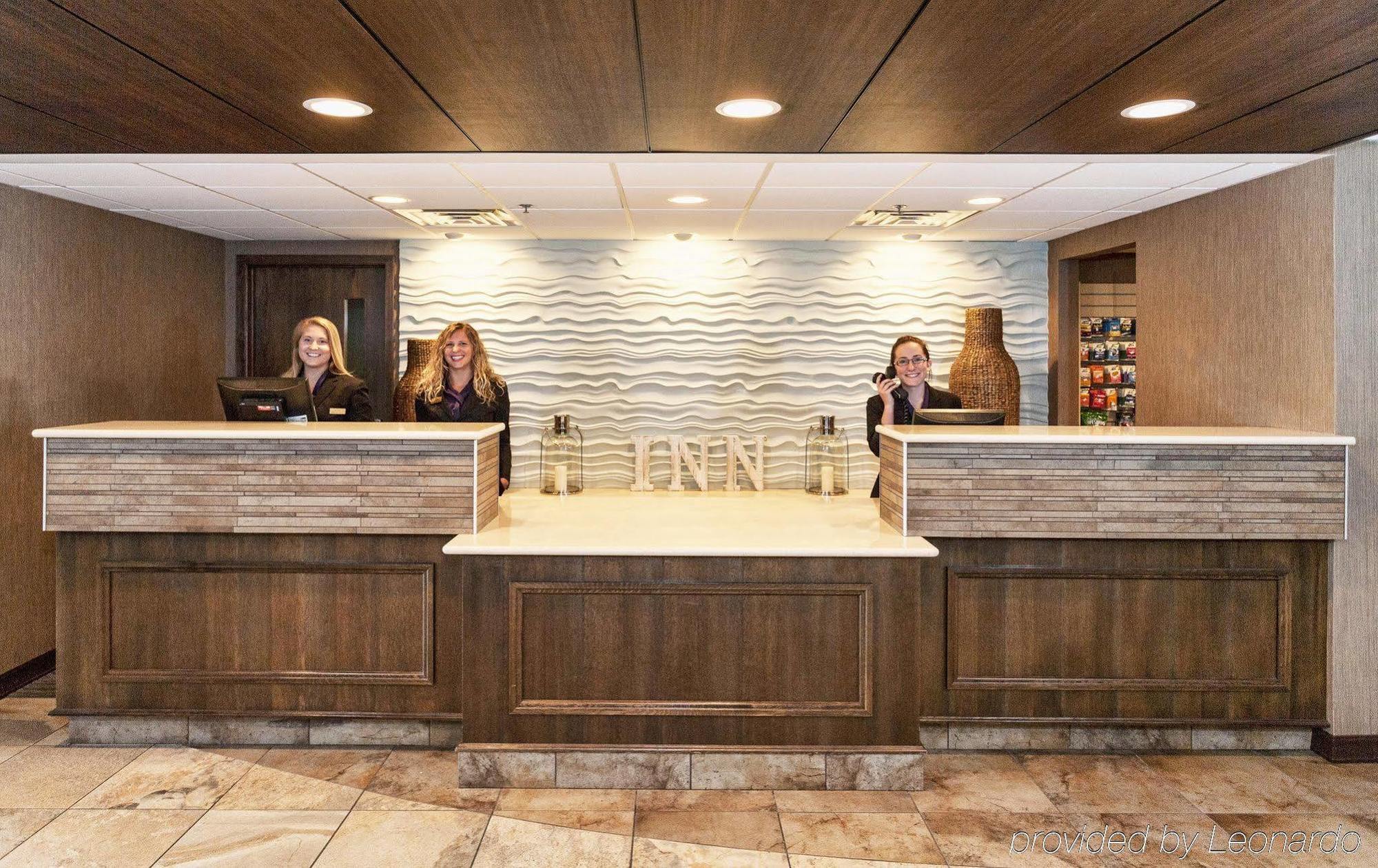דולות The Inn On Lake Superior מראה חיצוני תמונה